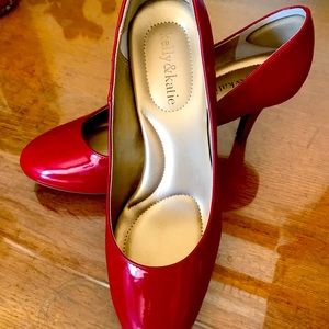 Kelly-Katie. Red heels size 8